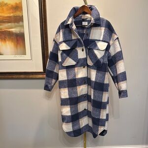 Primary cares plaid Blue and White Women's shacket Coat EUC M